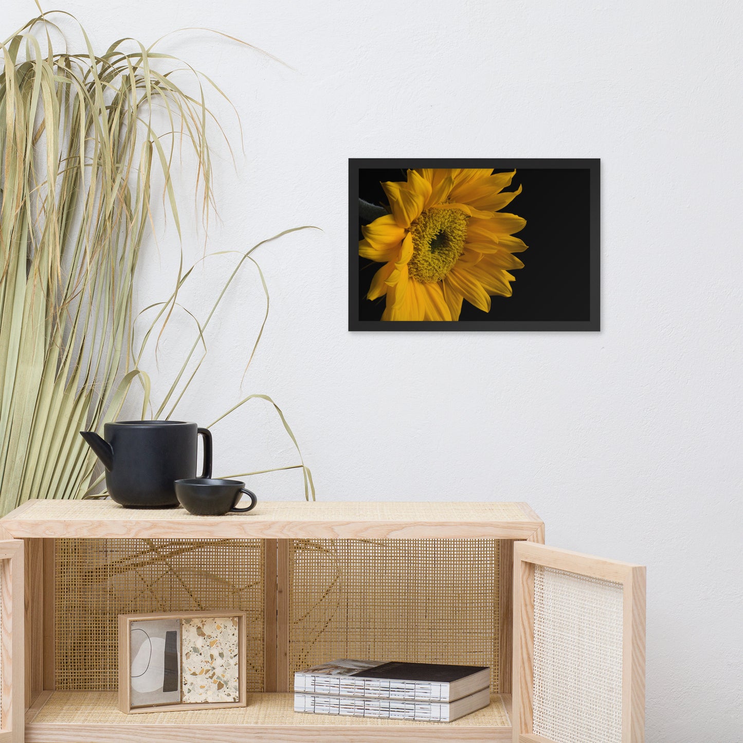 Sunflower from Left Floral Nature Photo Framed Wall Art Print