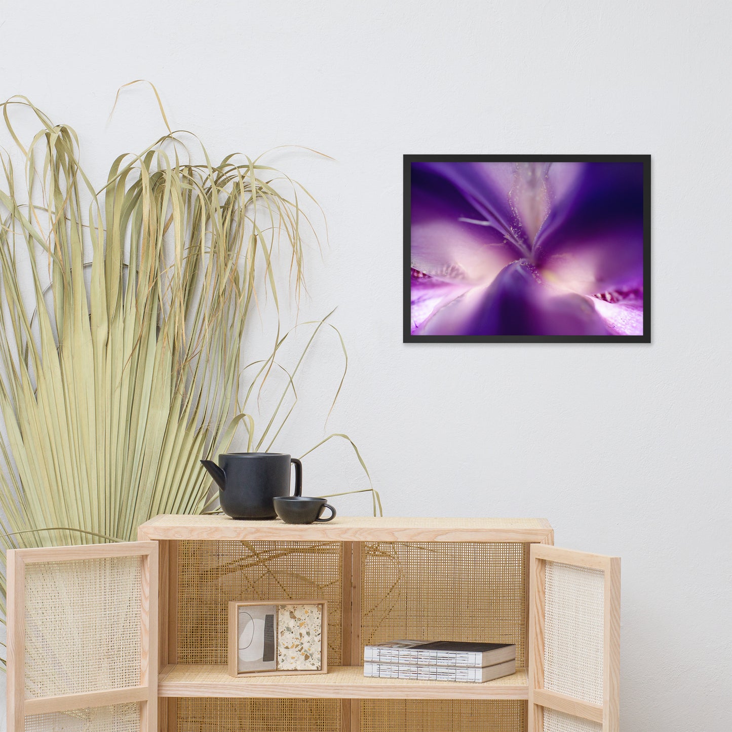 Iris Center Petals Floral Nature Photo Framed Wall Art Print