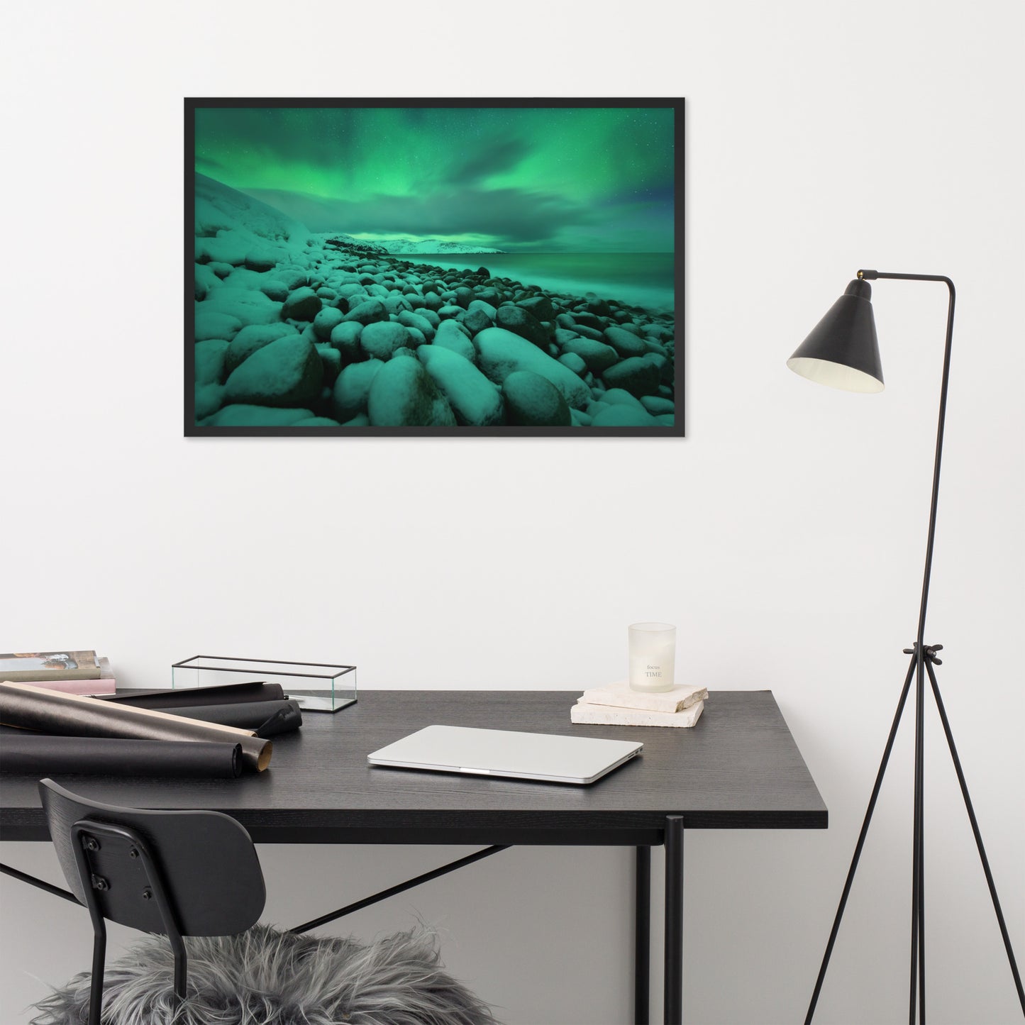 Spa Wall Pictures: Aurora Borealis Over Ocean in Teriberka Night - Coastal / Beach / Seascape / Nature / Landscape Photo Framed Wall Art Print - Artwork