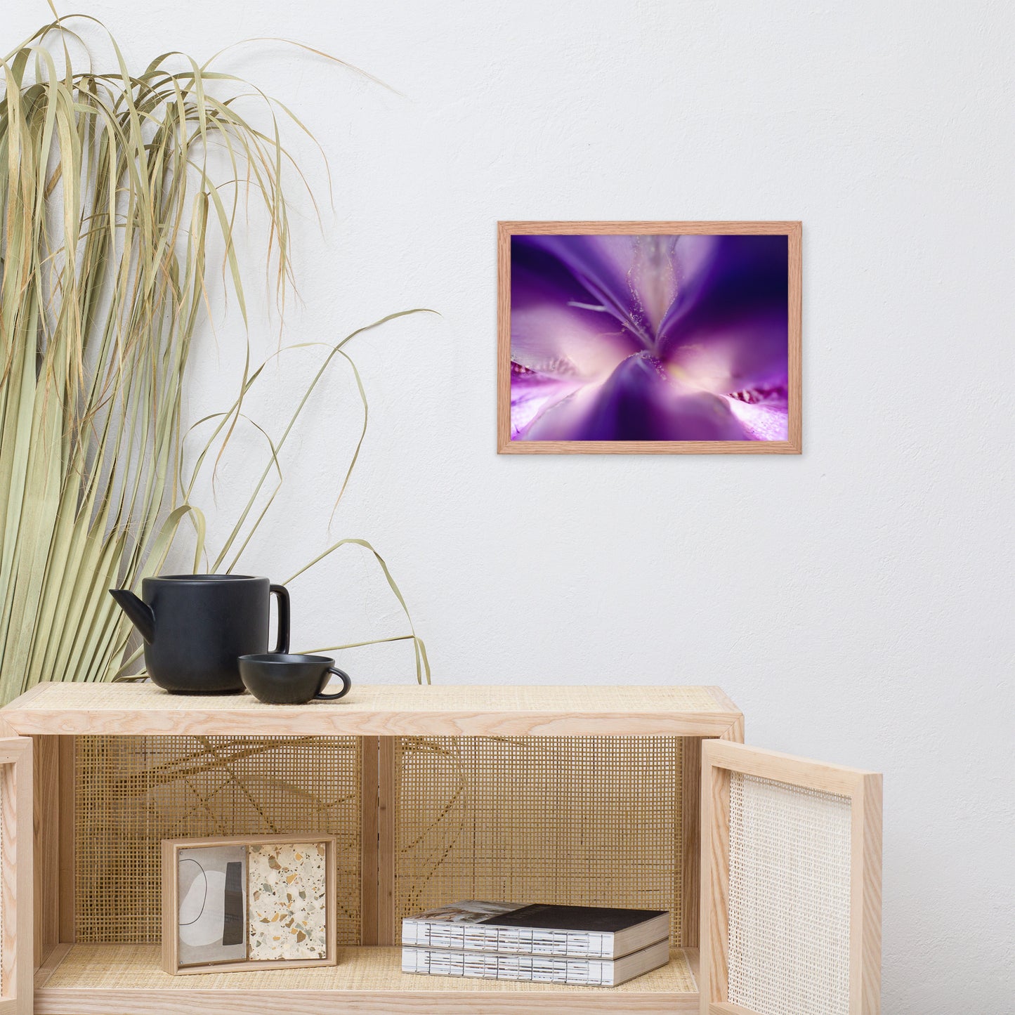 Iris Center Petals Floral Nature Photo Framed Wall Art Print