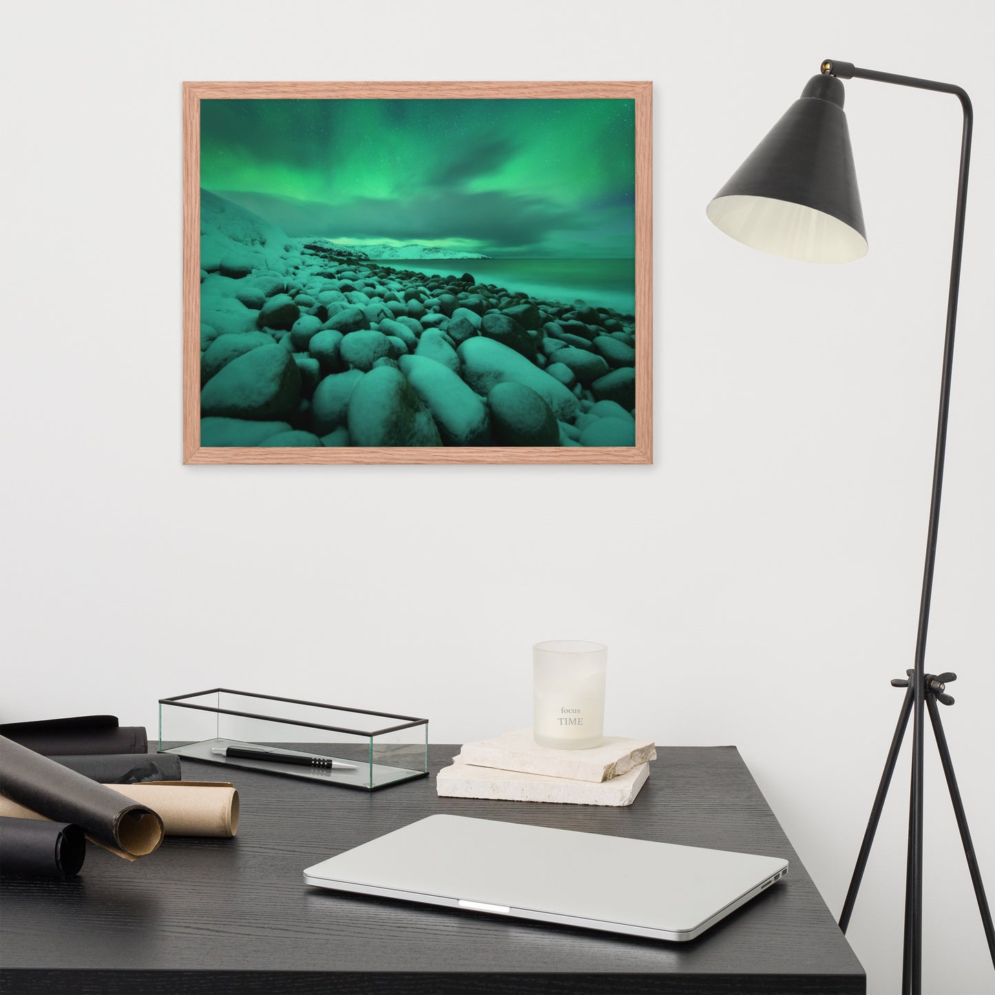 Home Gym Artwork: Aurora Borealis Over Ocean in Teriberka Night - Coastal / Beach / Seascape / Nature / Landscape Photo Framed Wall Art Print - Artwork