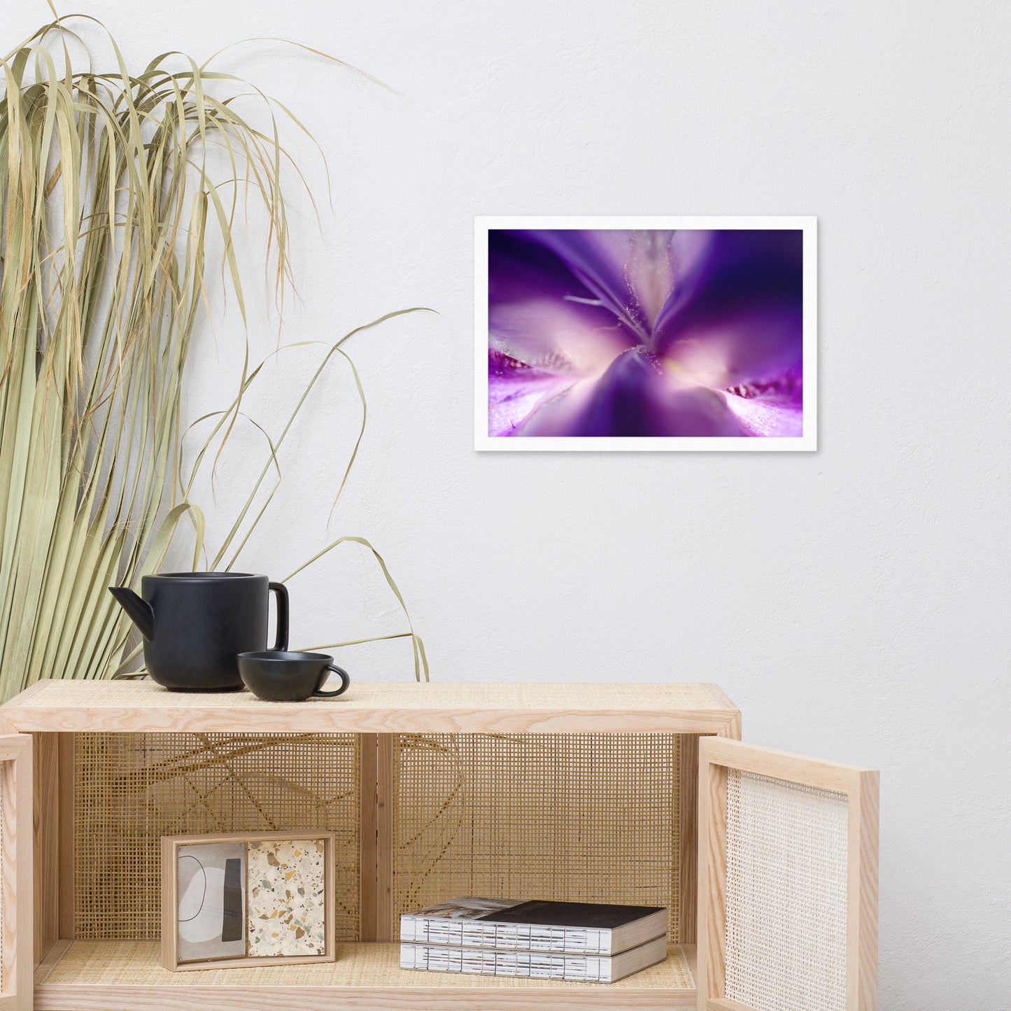 Iris Center Petals Floral Nature Photo Framed Wall Art Print