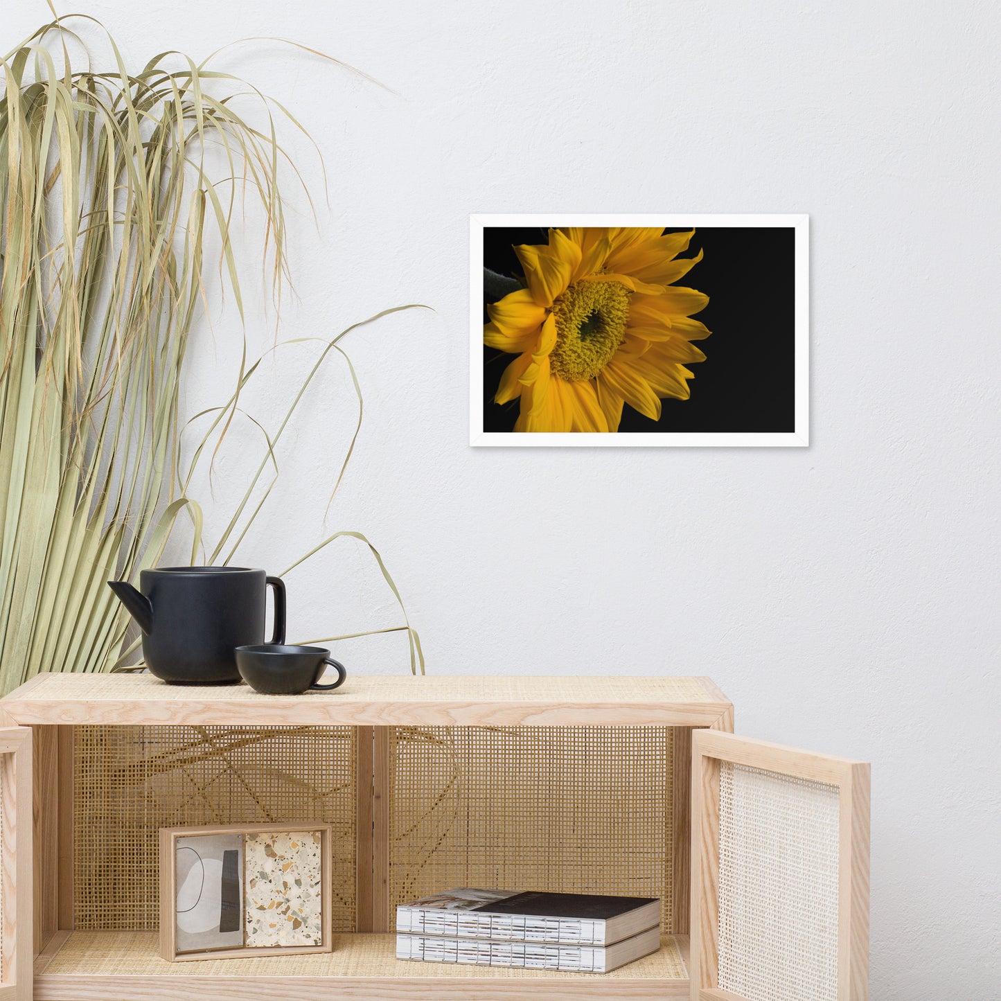 Sunflower from Left Floral Nature Photo Framed Wall Art Print