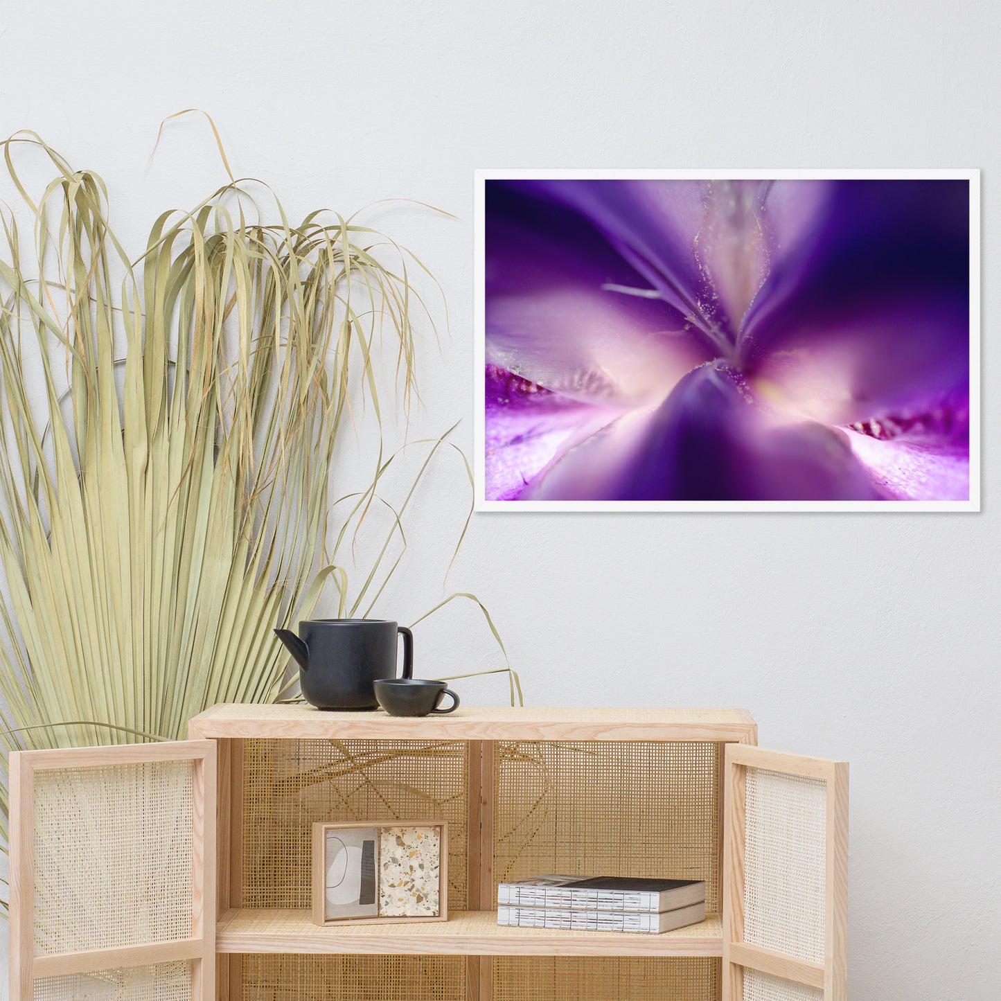 Iris Center Petals Floral Nature Photo Framed Wall Art Print
