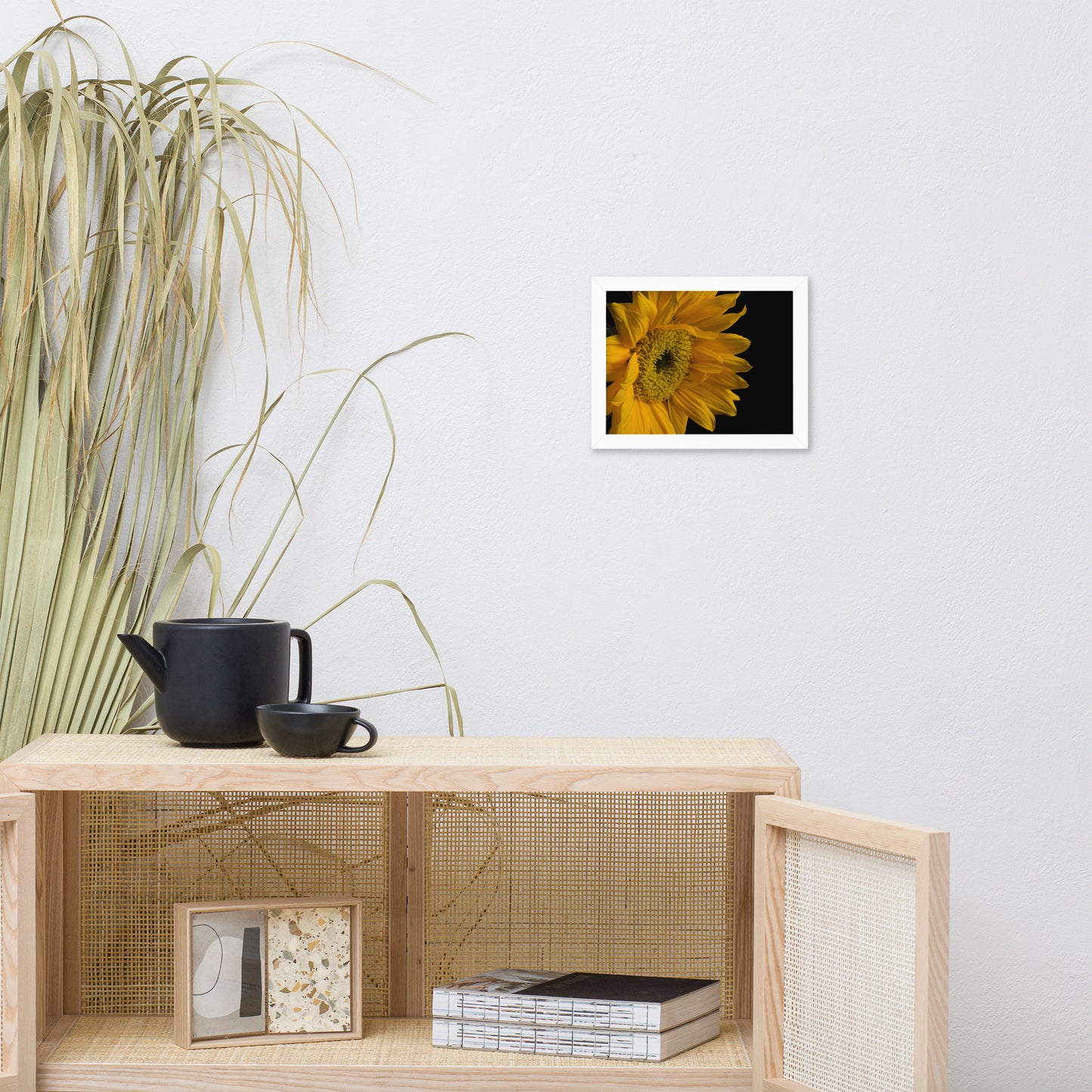 Sunflower from Left Floral Nature Photo Framed Wall Art Print