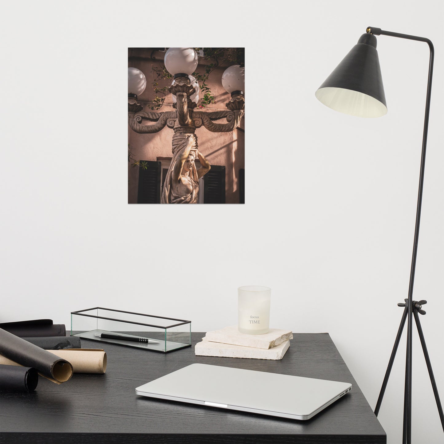 Goddess Statue Lamp Post Savannah Ga Loose Wall Art Print