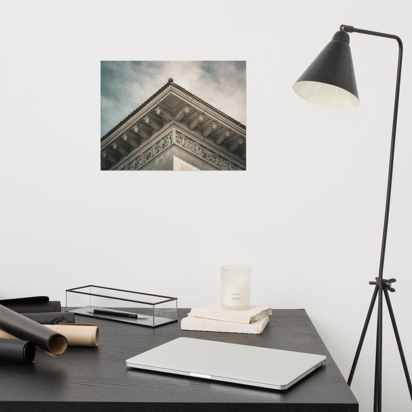 Roof Line of Tomochichi Federal Building Savannah Ga Loose Wall Art Print