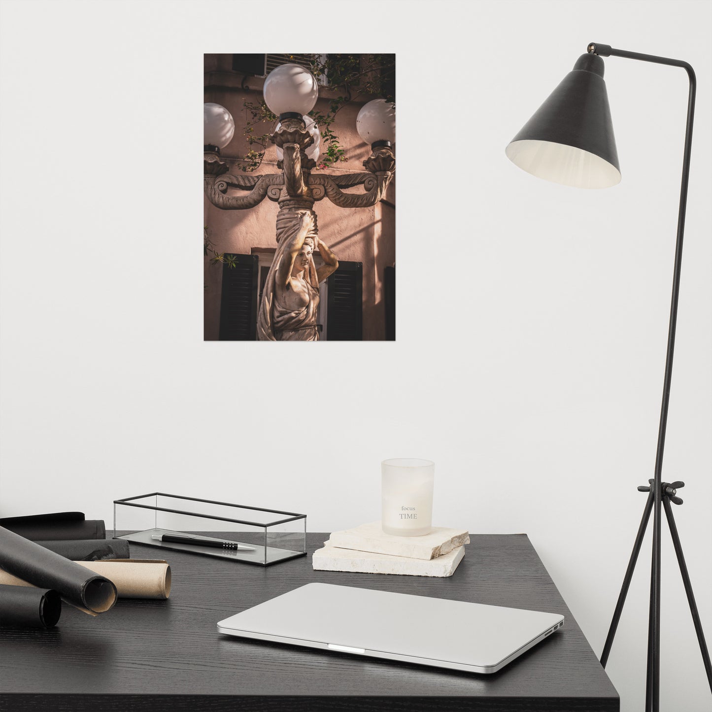 Goddess Statue Lamp Post Savannah Ga Loose Wall Art Print