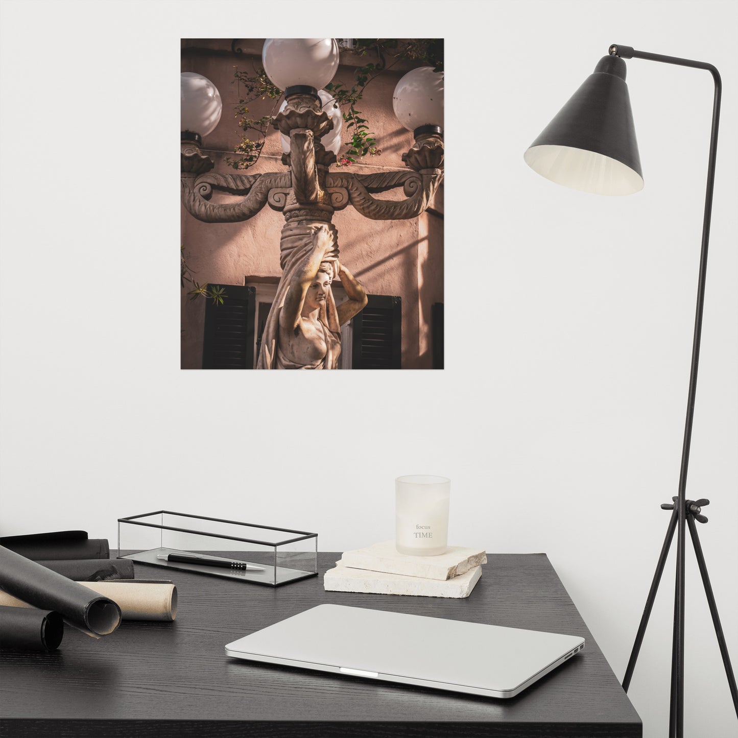 Goddess Statue Lamp Post Savannah Ga Loose Wall Art Print