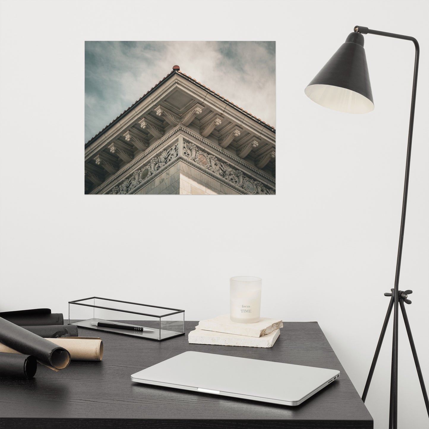 Roof Line of Tomochichi Federal Building Savannah Ga Loose Wall Art Print
