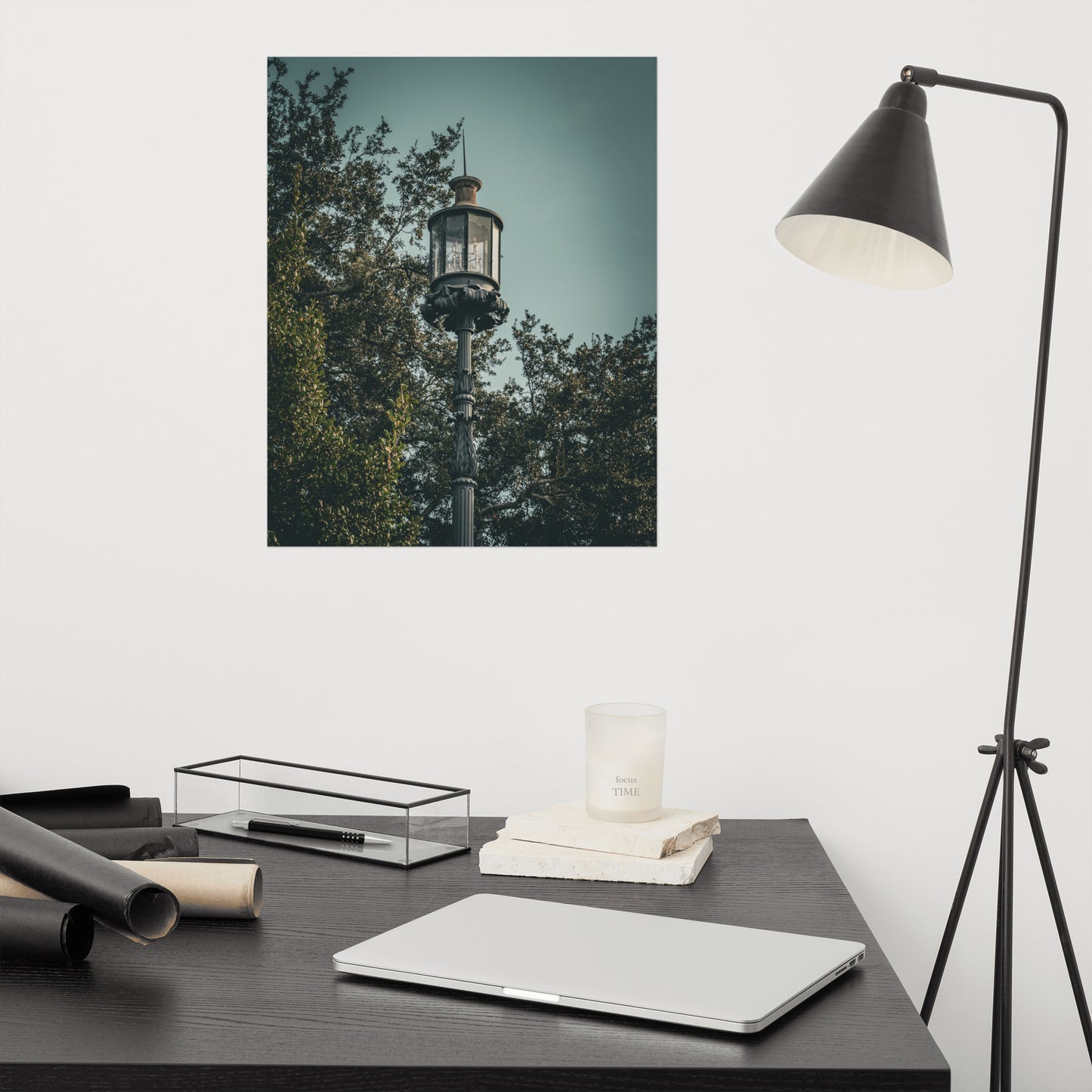 Old Harbor Light Emmet Park Savannah Ga 2 Loose Wall Art Print