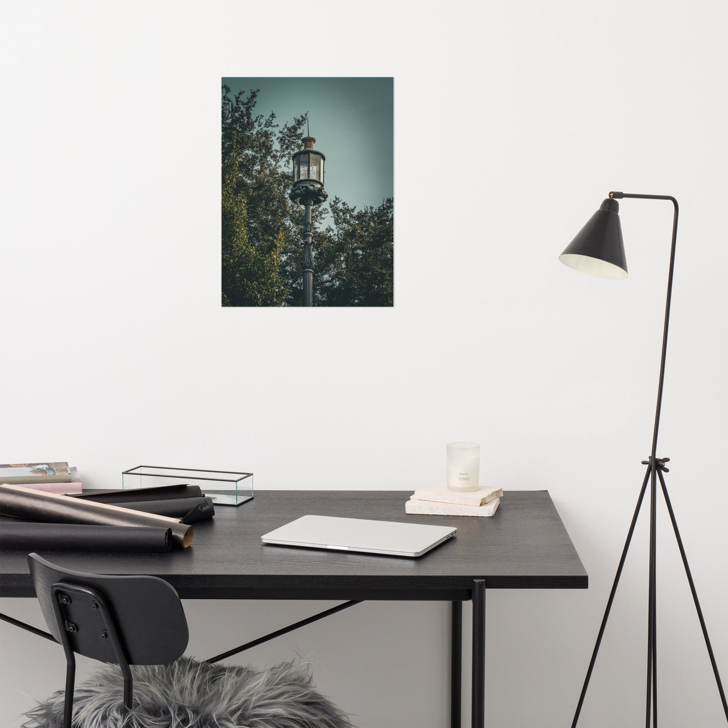 Old Harbor Light Emmet Park Savannah Ga 2 Loose Wall Art Print