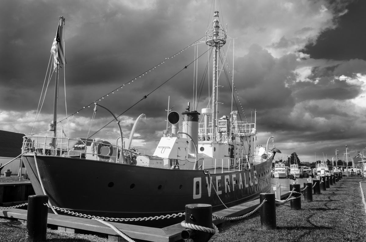 Overfalls Lightship Lewes Black and White Fine Art Canvas Wall Art Prints  - PIPAFINEART