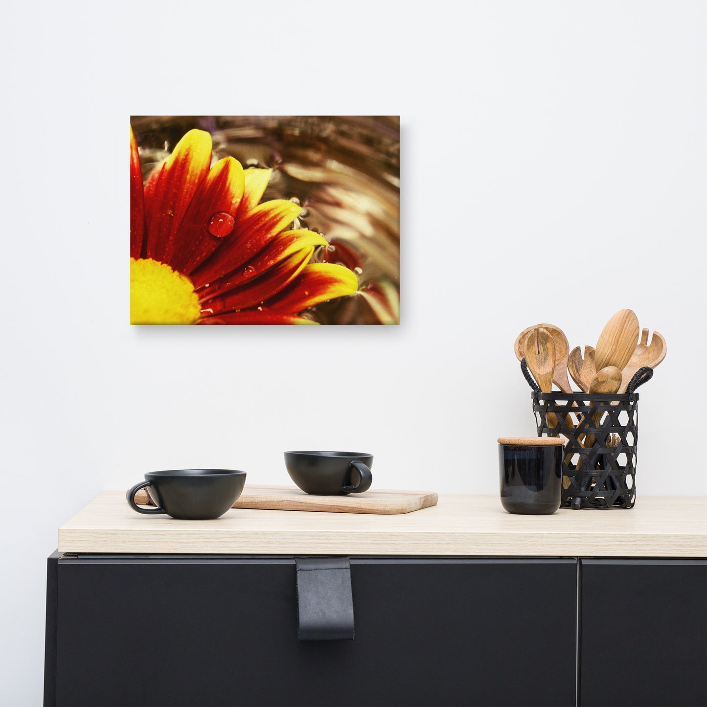 Floating Mum Floral Botanical Nature Photo Canvas Wall Art Prints