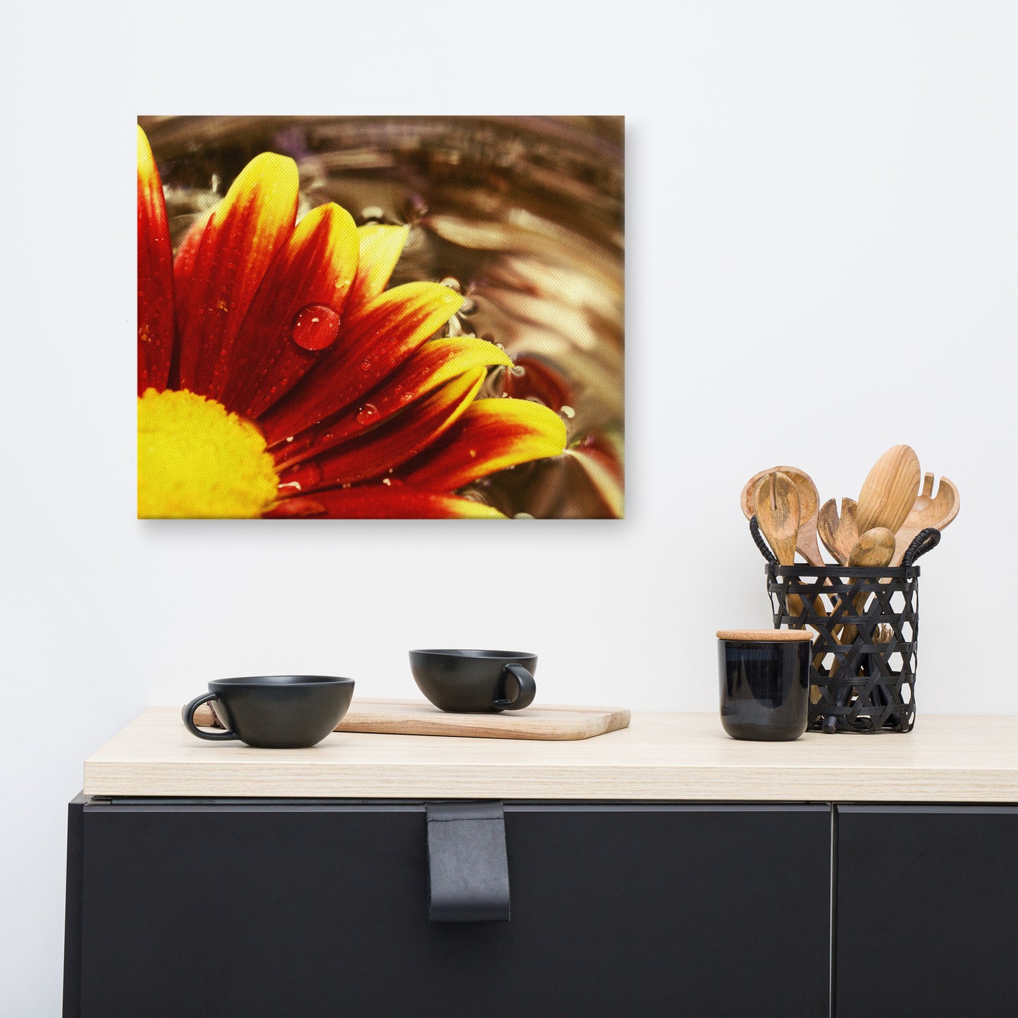 Floating Mum Floral Botanical Nature Photo Canvas Wall Art Prints