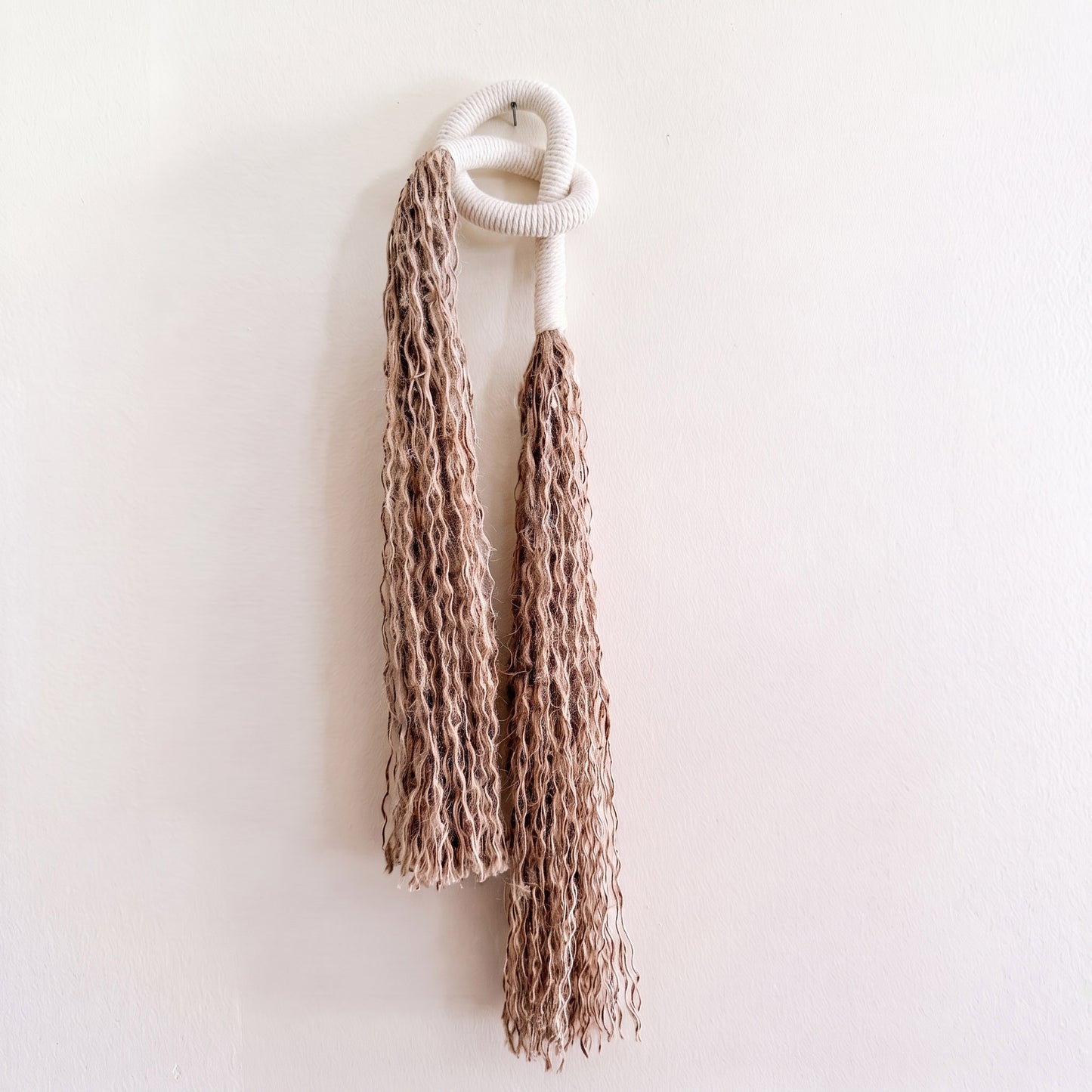 Minimalist Overhand Knot Macrame Wall Hanging – Textured Fiber Art Natural Cotton