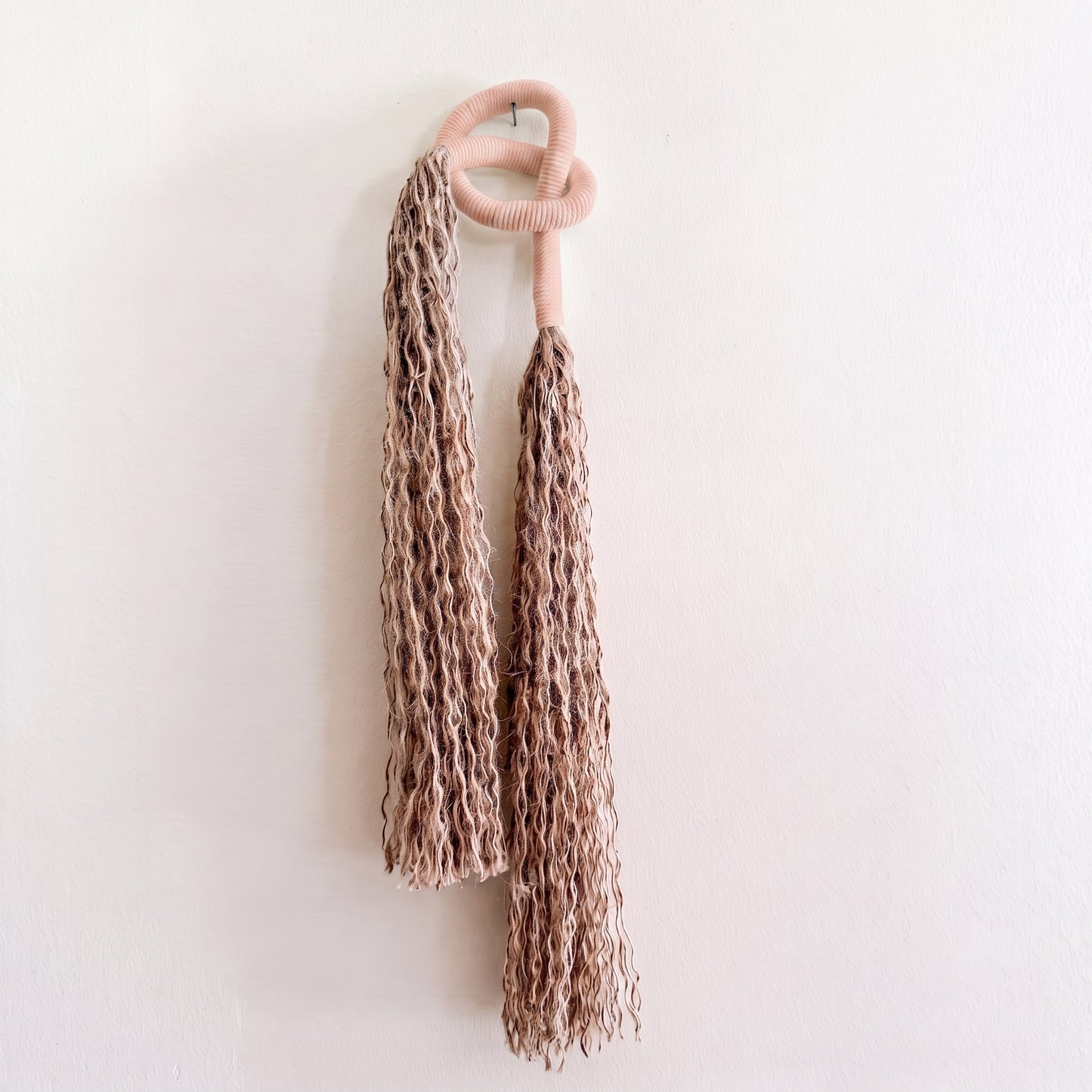 Minimalist Overhand Knot Macrame Wall Hanging – Textured Fiber Art Peach