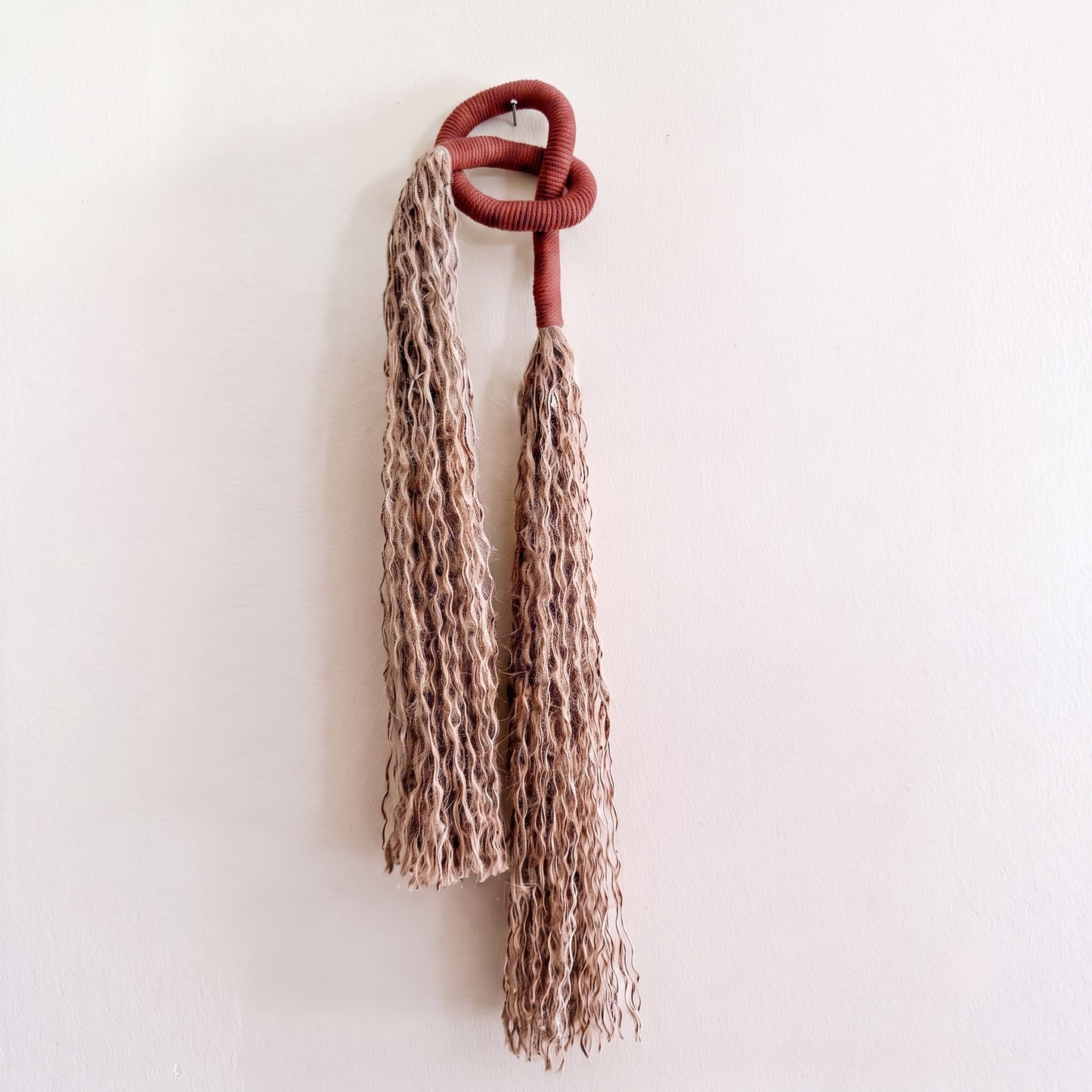 Minimalist Overhand Knot Macrame Wall Hanging – Textured Fiber Art Rust Red