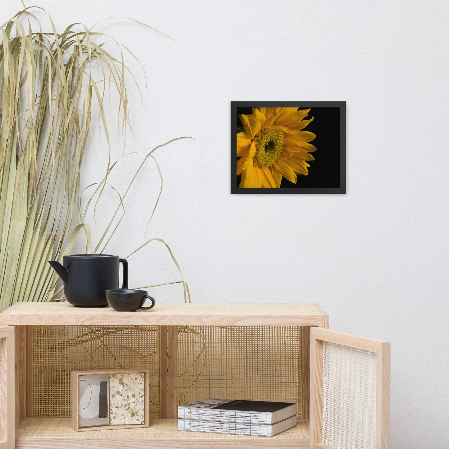 Sunflower from Left Floral Nature Photo Framed Wall Art Print